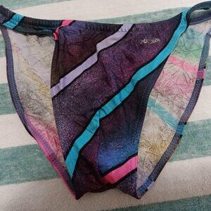 RARE VINTAGE 1" HOM SWIM BRIEF, SIZE 32", PURPLE STRIPE PATTERN (*) (Pre-Owned)